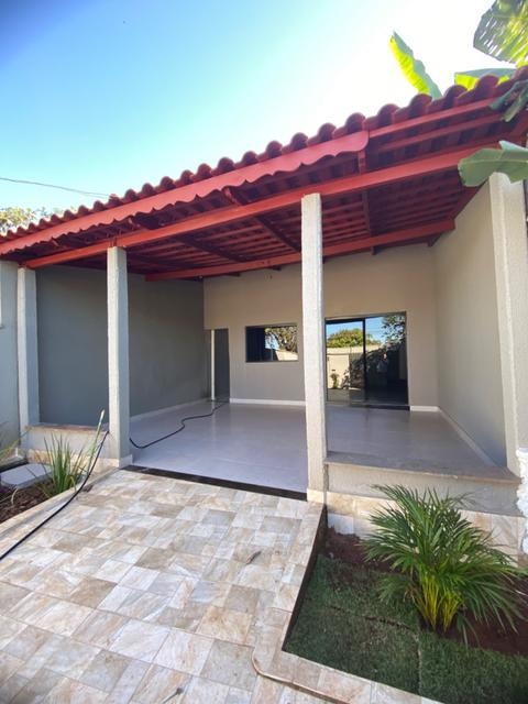 Casa à venda em Aparecida de Goiânia, Retiro do Bosque, com 3 quartos, com 112.97 m²